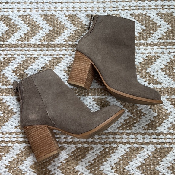 Urban Outfitters Ankle Boots - Picture 5 of 10